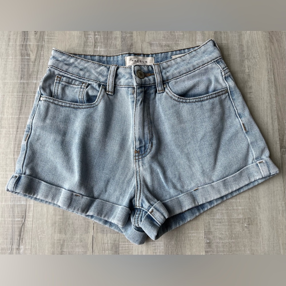 PACSUN Blue Denim Cuffed Soft Mom Shorts Size 24